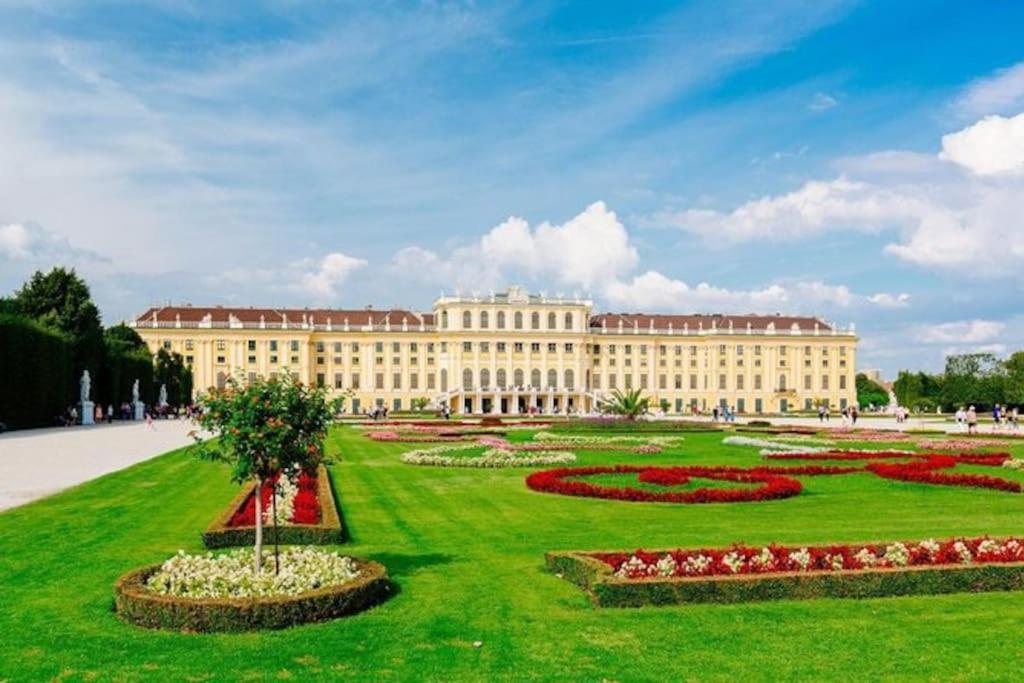 Beautiful 1 Bedroom Apartment Near Schoenbrunn ウィーン エクステリア 写真